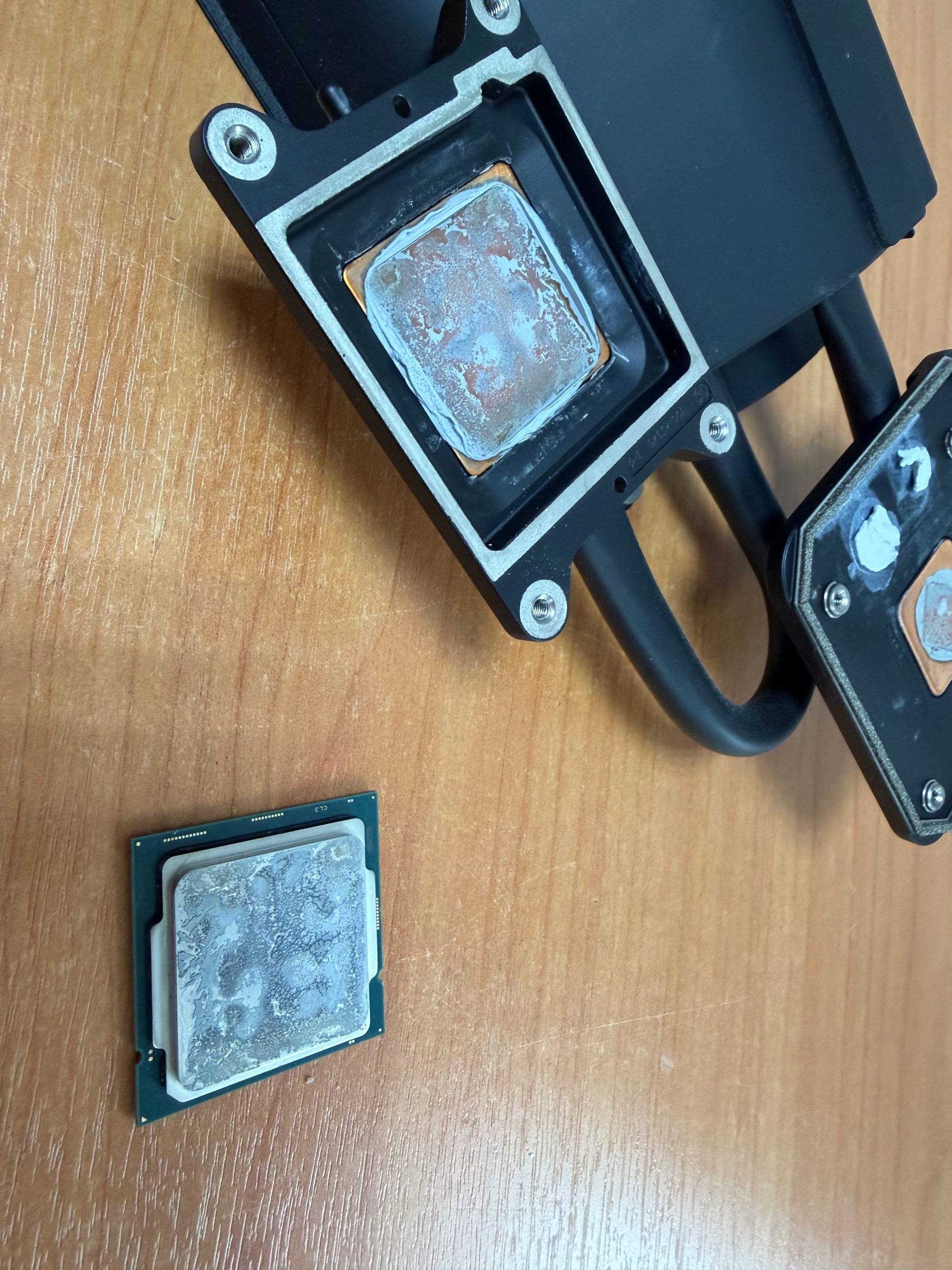 высохшая термопаста на процессоре i7 imac 27 2020